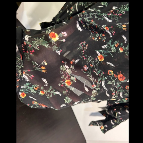 Jenn. Floral Off The Shoulder Long Sleeve Top Size M - NWT - Picture 5 of 16